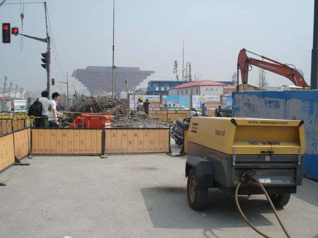 阿特拉斯香蕉视频免费在线參與上海世博會道路施工